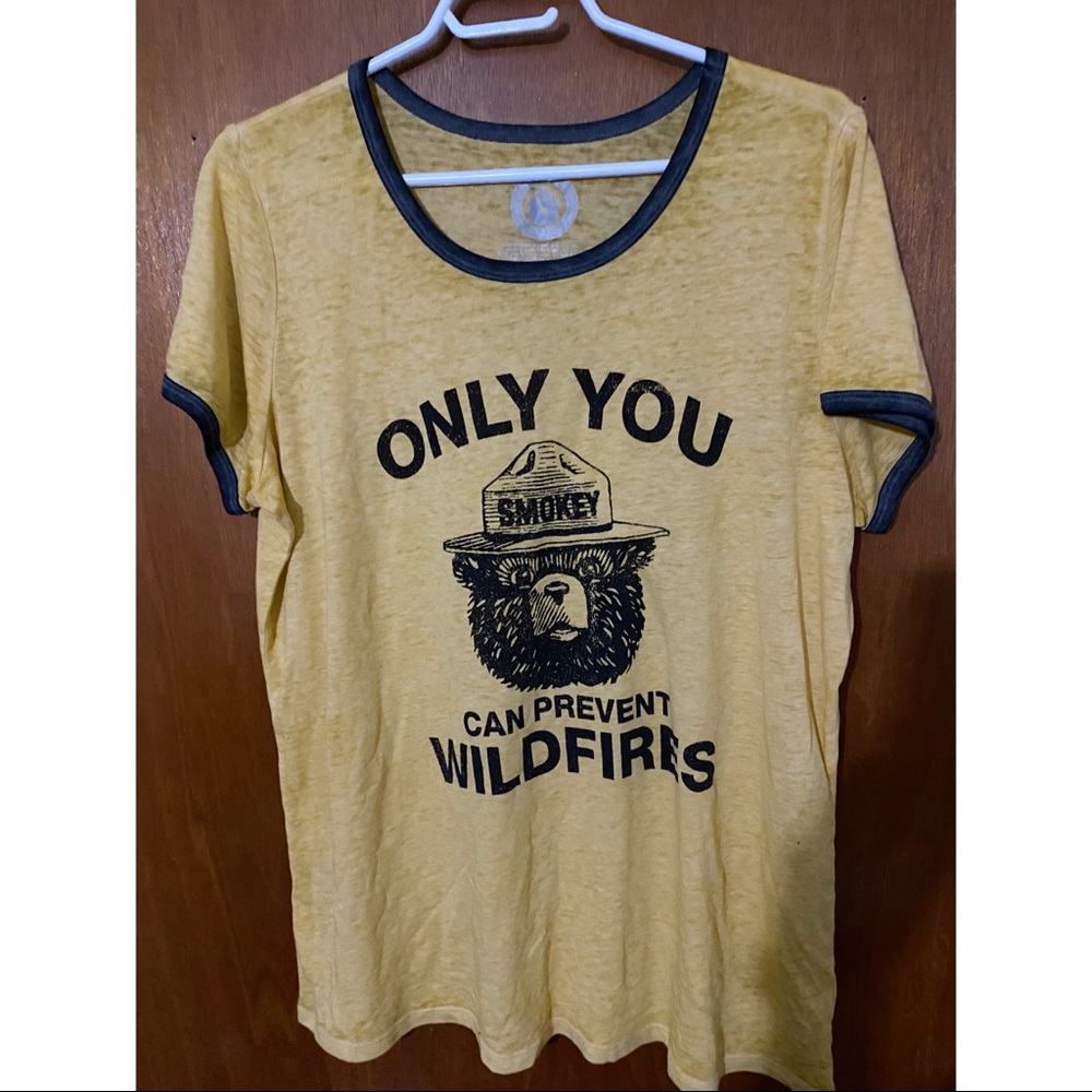 Torrid T-shirt NWOT size 0
